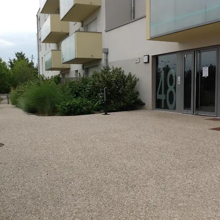 L'étape Rémoise, Le Calme Aux Portes De *