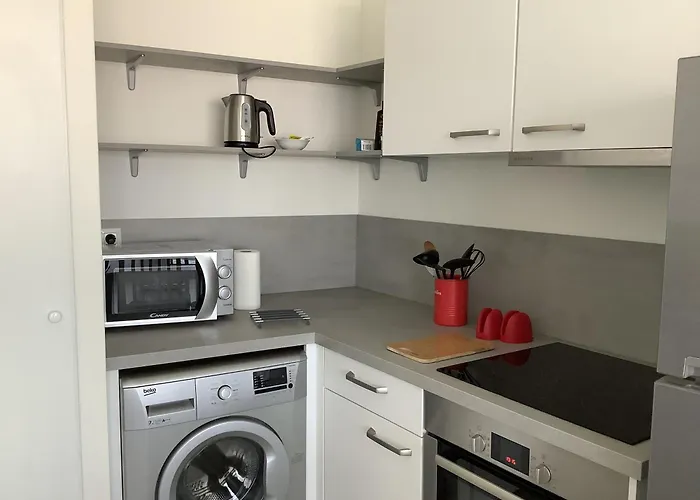 L'étape Rémoise, Le Calme Aux Portes De *